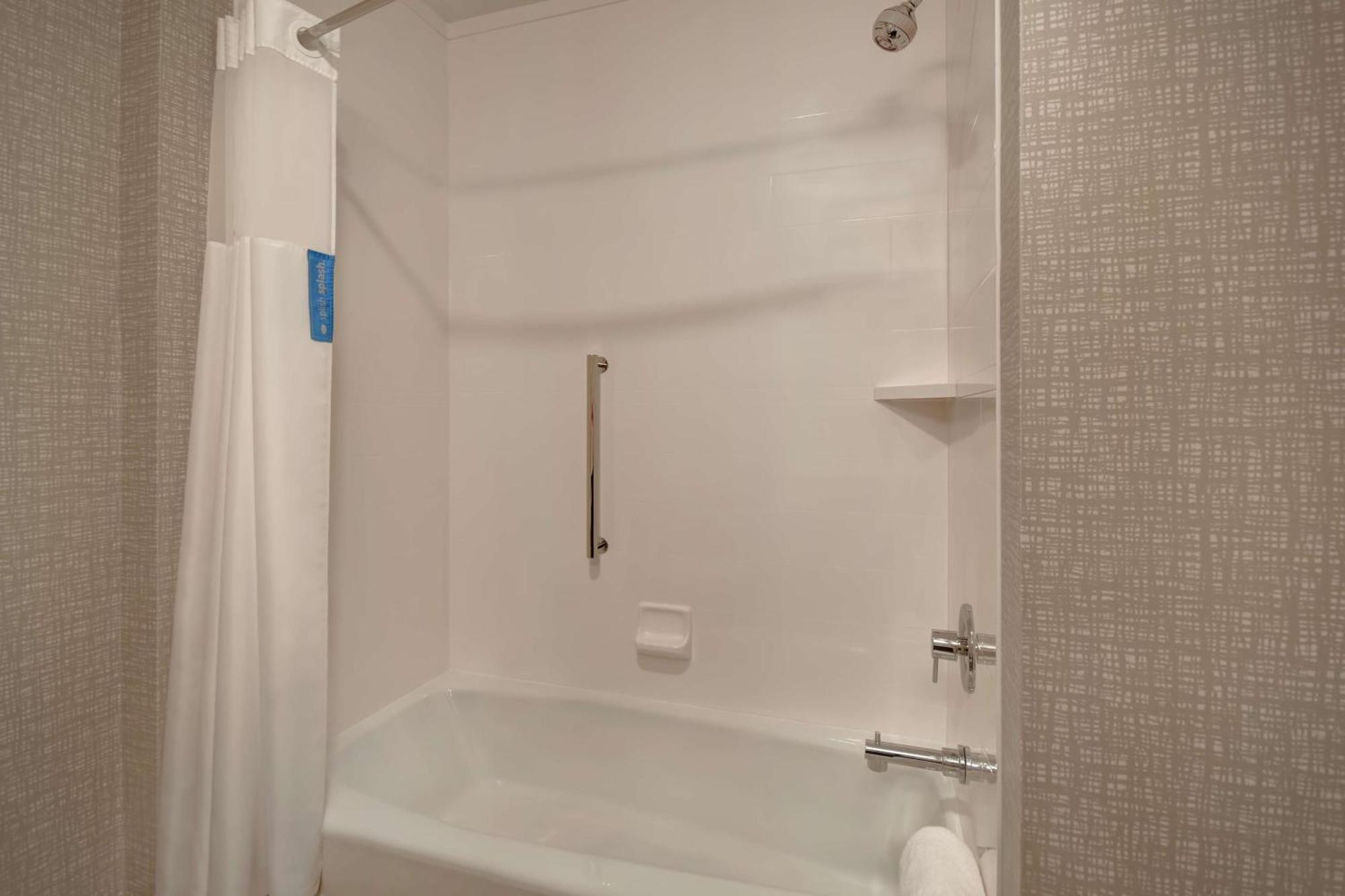 Hampton Inn Pleasant View Bagian luar foto